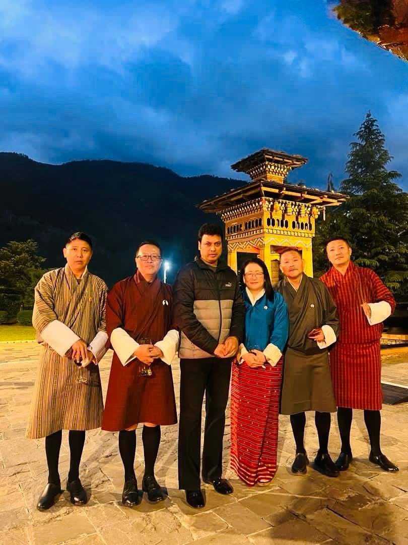 BjpBiplab's tweet photo. Delighted to attend the cultural evening and dinner hosted by H.E. Mr. Sangay Dorji, Hon’ble Chairperson of the National Council of Bhutan. https://t.co/j144XDgU85