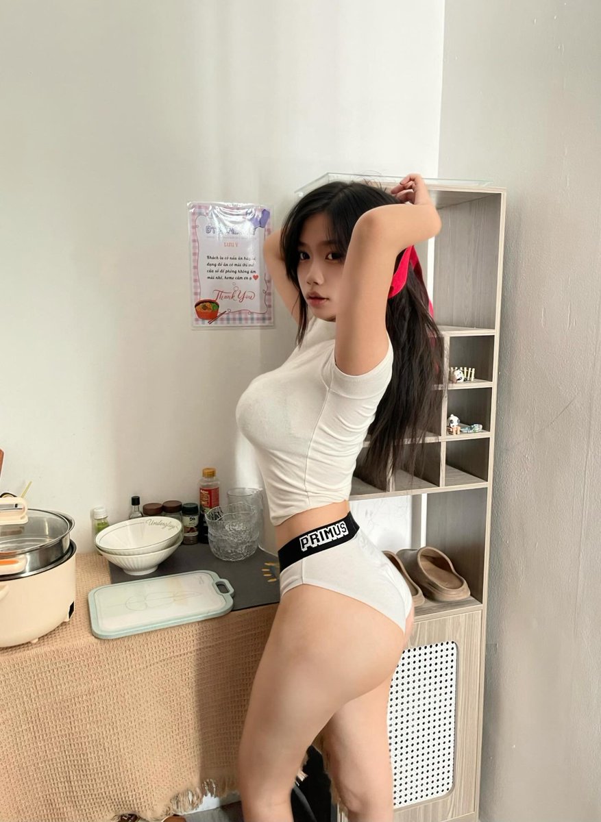 quynhtruong203's tweet photo. cô vợ damdang https://t.co/ufHmcv5Fw6