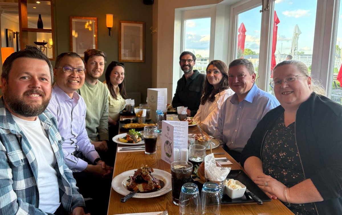 LEOacademies's tweet photo. @ManorParkSchSM1 @WestAshtead @CCJacademy @ShawleyPrimary @HurstParkSchool @LEOtraining5 @MOEsg International collaboration like this matters. It strengthens professional learning, broadens perspectives, encourages innovation and ultimately helps us provide even better opportunities for our children. Thank you, Ben, for visiting us during your London sabbatical! 🇬🇧 🤝 🇸🇬 https://t.co/dLQRHyngFu