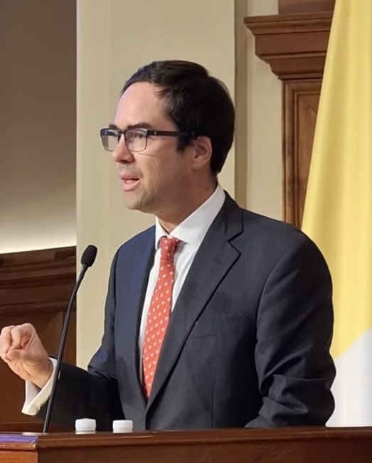 Hernán Larraín F. tweet media