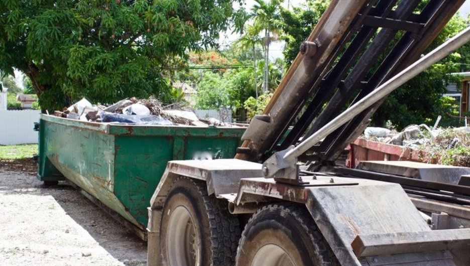 Routeware's tweet photo. The container you can't find is the job you can't bill.

Roll-off ≠ a route. It's a completely different operational problem than residential collection.

🔗 https://t.co/3LpgPMrawF

#WasteManagement #RollOff #WasteTech #HaulerOperations #SkipHire https://t.co/dLrHTaaSOo