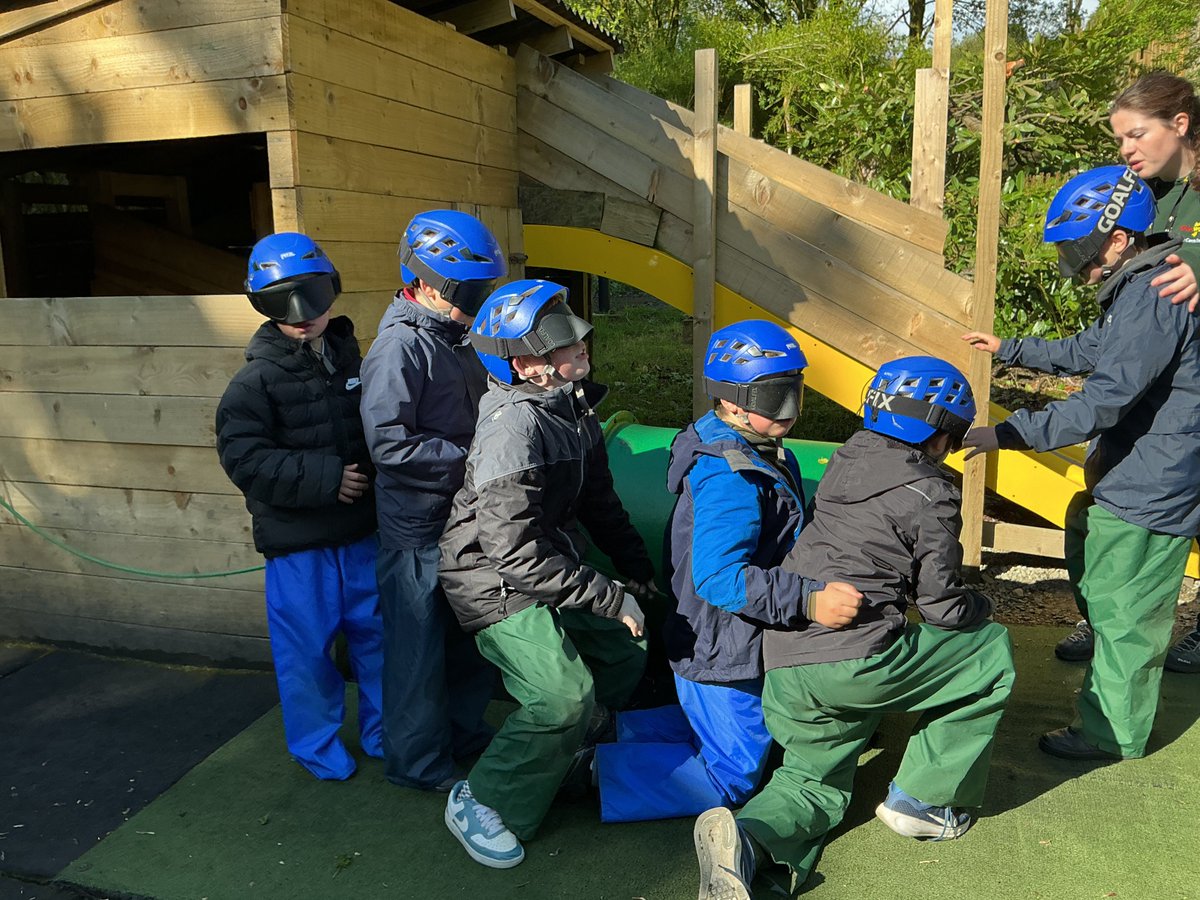 ShelleyFirst's tweet photo. Sunshine and showers today at Robinwood but we've braved all weathers. We began with nightline this morning and then trapeze - everyone taking a leap of faith!  Great courage and great teamwork!  Well done Year 5! https://t.co/YNwsOL4369