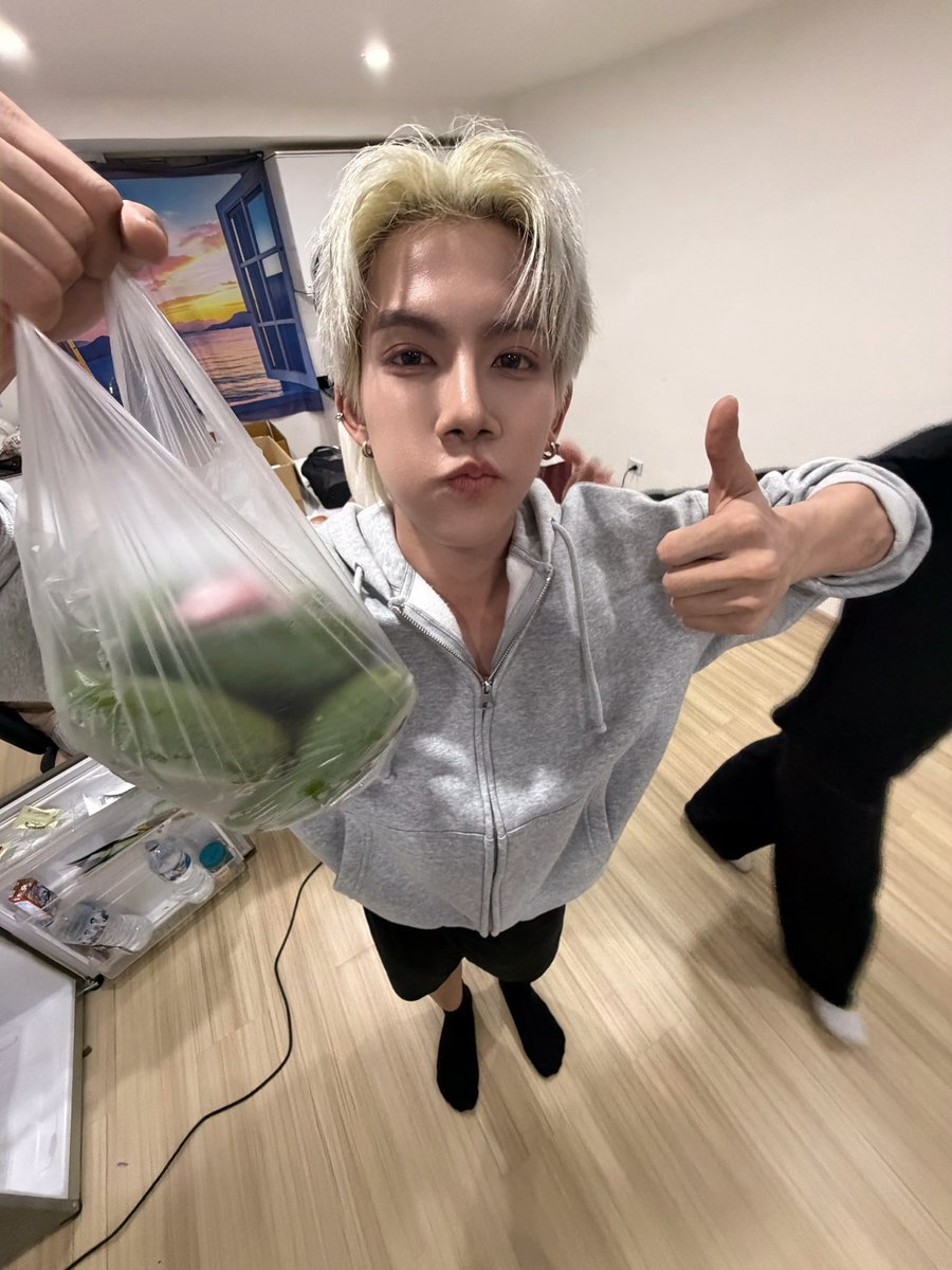 Jechin_pp tweet media