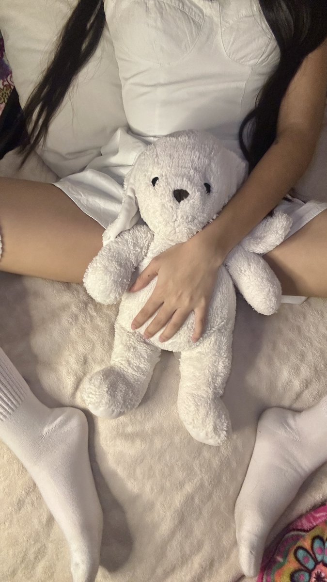 Titismallof's tweet photo. Will you come with me? 🤗 https://t.co/n7YKS3D3tF