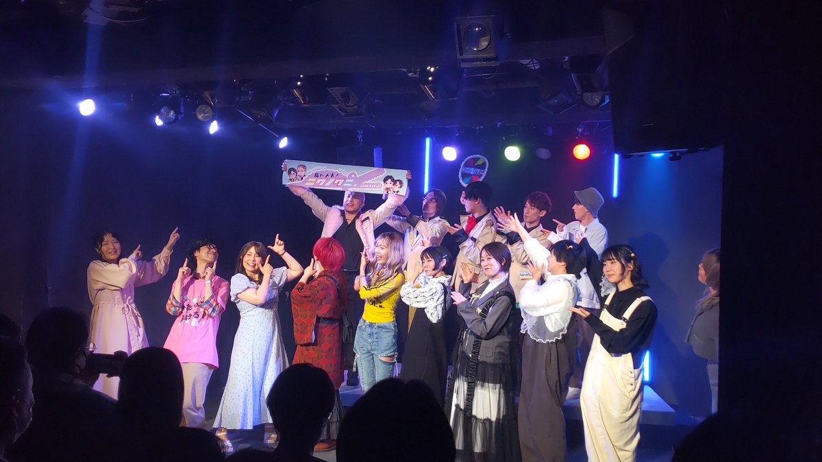 マミ tweet media