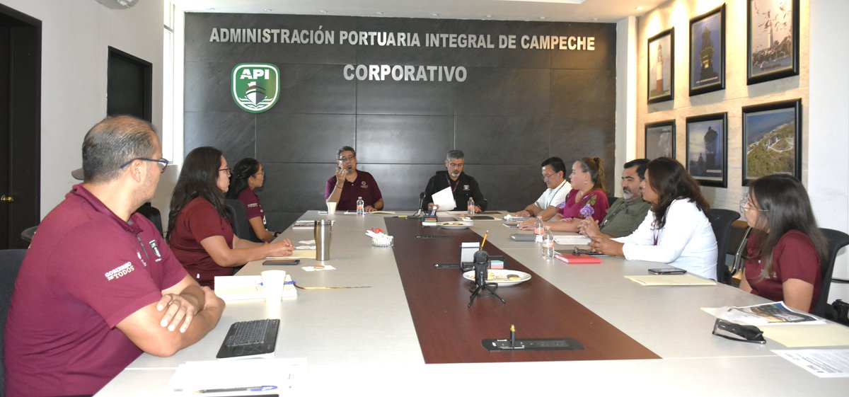 apicampeche's tweet photo. ♻️ Para fomentar la sustentabilidad, reducir el consumo energético y fortalecer el cumplimiento normativo ambiental, constituimos el Comité de Eficiencia Energética y Sustentabilidad de la #APICAM. 💡 (1/2) https://t.co/AcCgWxCUvj