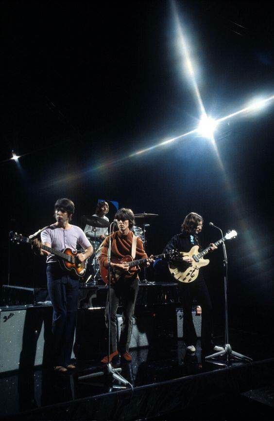 BeatlesArchive2's tweet photo. The #Beatles Revolution https://t.co/05PHI3XDiz