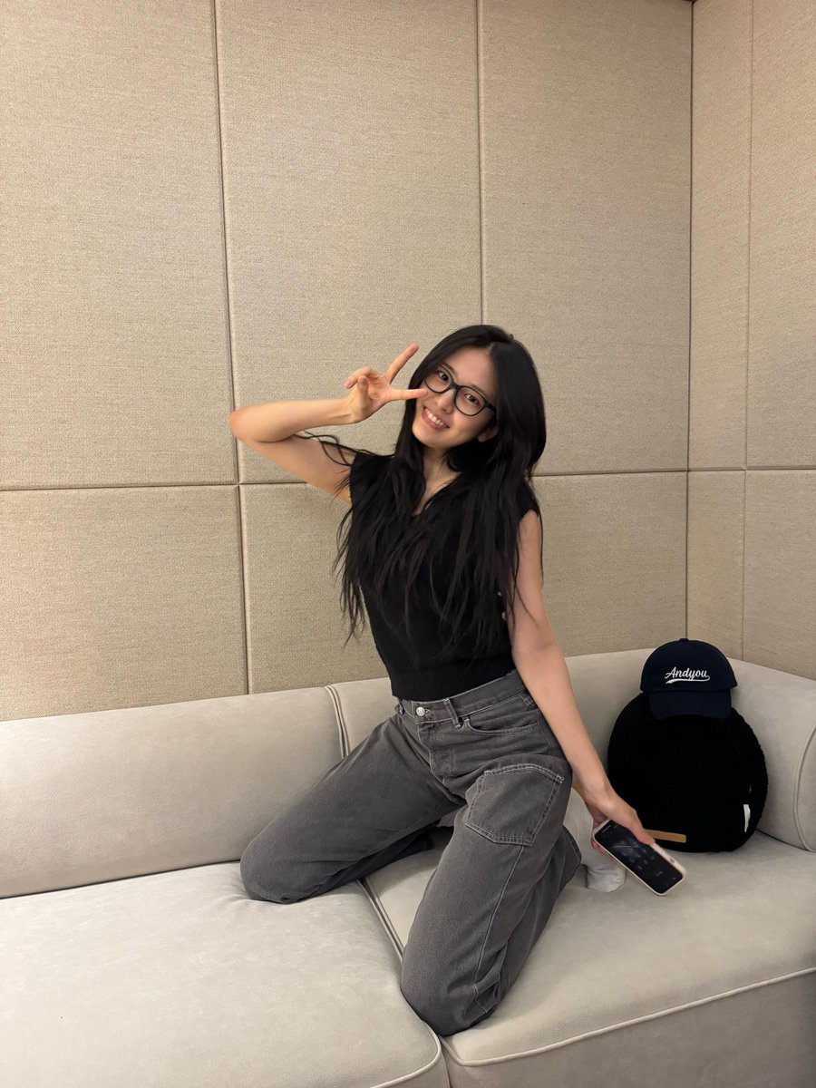 an yujin a day keeps the doctor away tweet media
