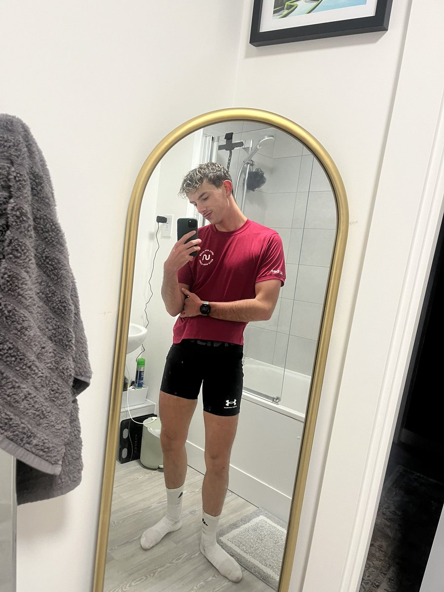 danros_e's tweet photo. pink to make the boys… https://t.co/SBAPRBlVVH