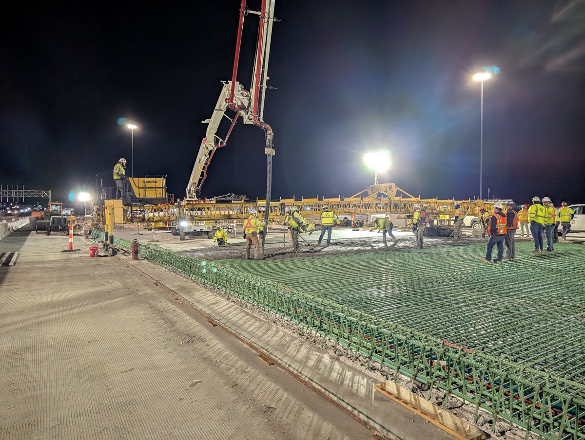ClearPath465's tweet photo. Clear Path crews are staying busy! 

This week, crews poured part of the deck for the new northbound I-69 bridge over 82nd Street. This is the 14th and final new bridge on the project. 

The final deck pour is expected next week. https://t.co/z7b2CyYSY7