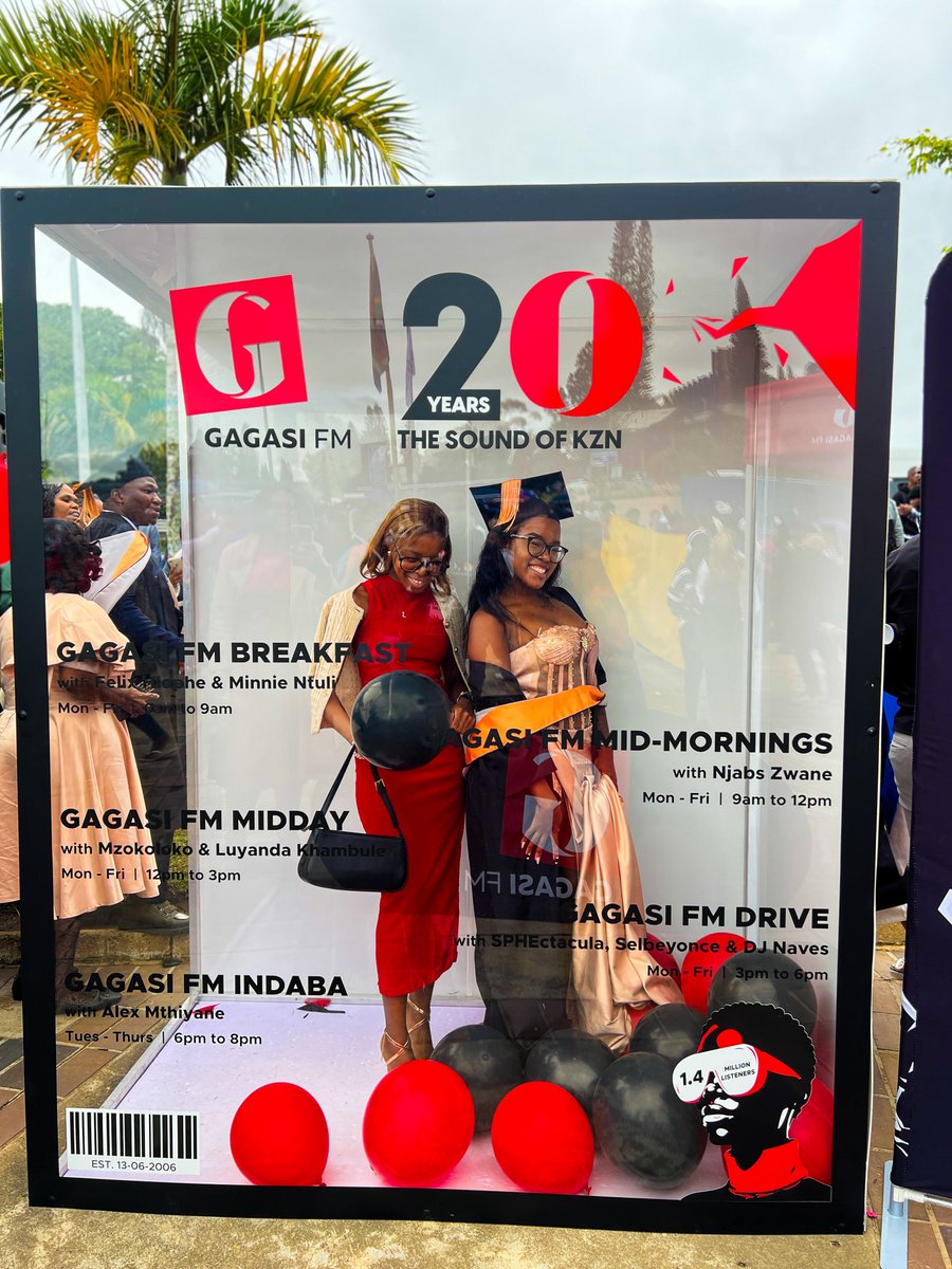 gagasifm's tweet photo. The smile on your face when the weight of those heavy modules is gone.

📍 University of Zululand

#UniZuluGraduation
#GagasiFM20Years
#GagasiFM
#TheSoundOfKZN https://t.co/tNSZBSJ4qp