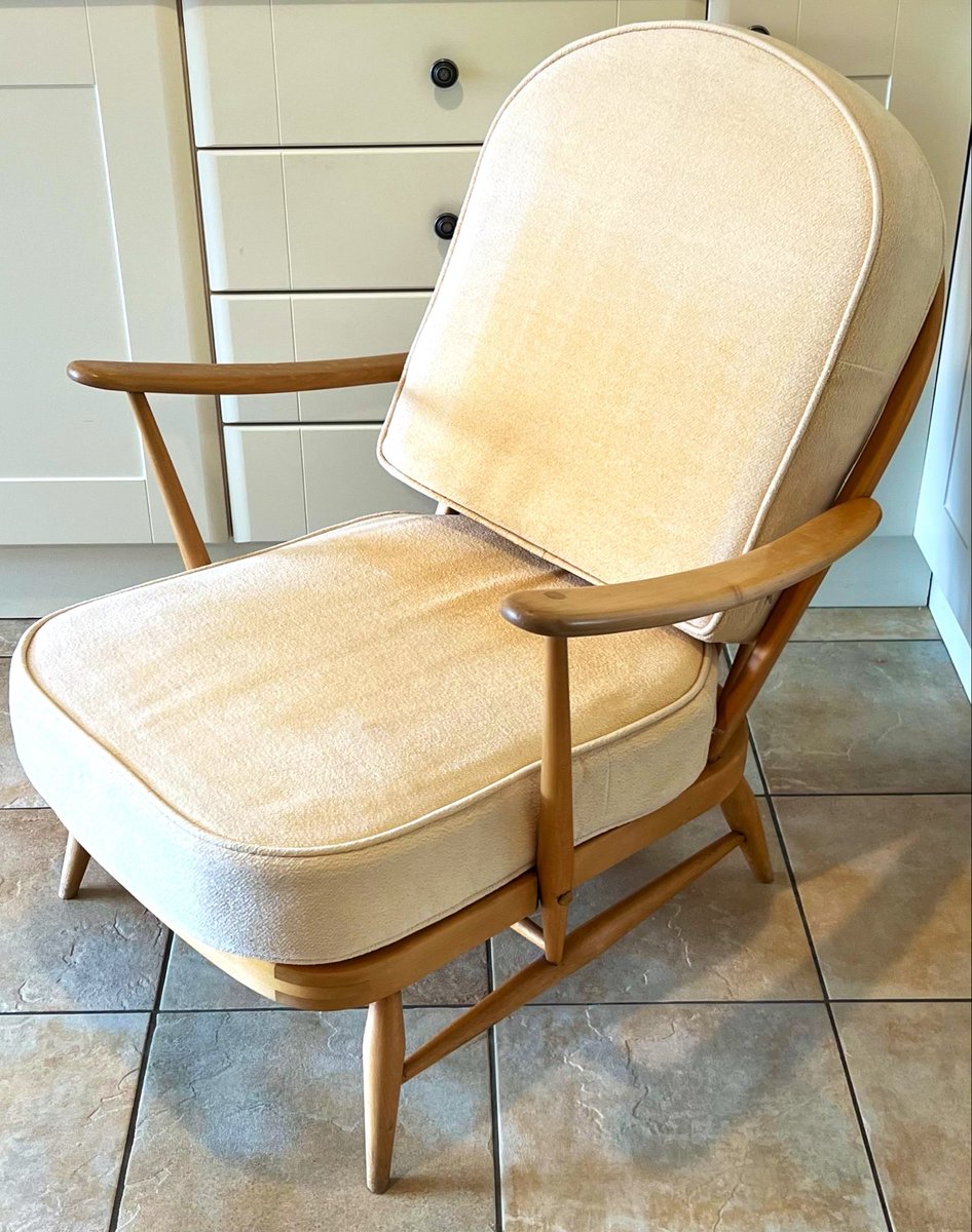 CatoCrane's tweet photo. More #Vintage #Ercol Chairs Soon at Cato Crane - Great Service - Great Auctioneers - WE KEEP IN TOUCH WITH OUR VALUED #CLIENTS  !!!  @HeswallBusiness  @heswallmagazine @LivEchonews @welcome_dogs @chestertweetsuk @thesaleroom @Ercol_Furniture @architectmag @shrewsmorris #Architect https://t.co/2fSbV7cRyK