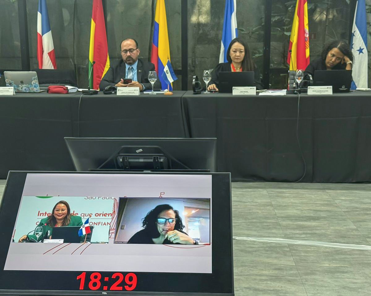 red_rta's tweet photo. #RTA2026, Argentina presentó los avances del Grupo de Trabajo de Transparencia Proactiva y Datos Abiertos, destacando la cooperación regional, el intercambio de buenas prácticas y la importancia de fortalecer políticas de acceso a la información y datos abiertos en Iberoamérica. https://t.co/bVoc8pf1Wj