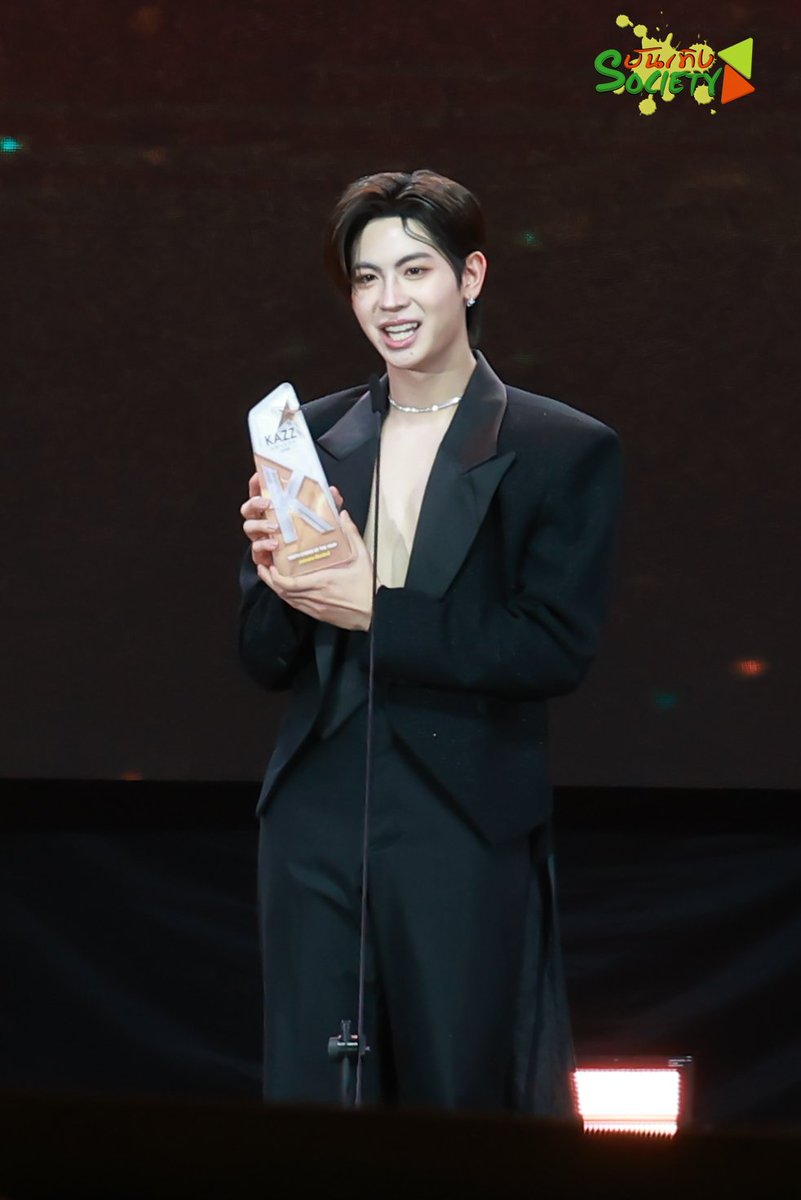 บันเทิง society tweet media