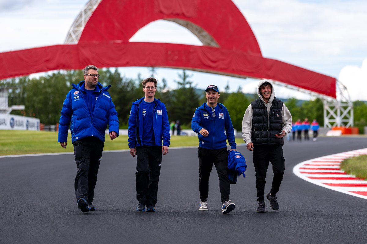 Pata Yamaha Ten Kate Racing tweet media