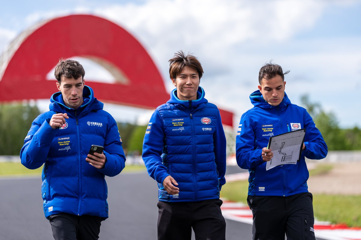 Pata Yamaha Ten Kate Racing tweet media