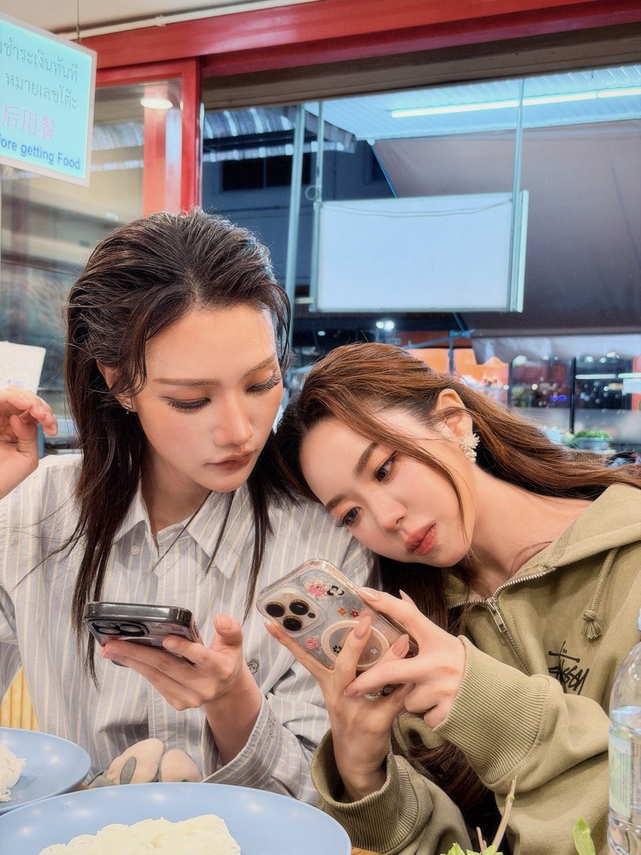 ᶻᵒᵐ tweet media