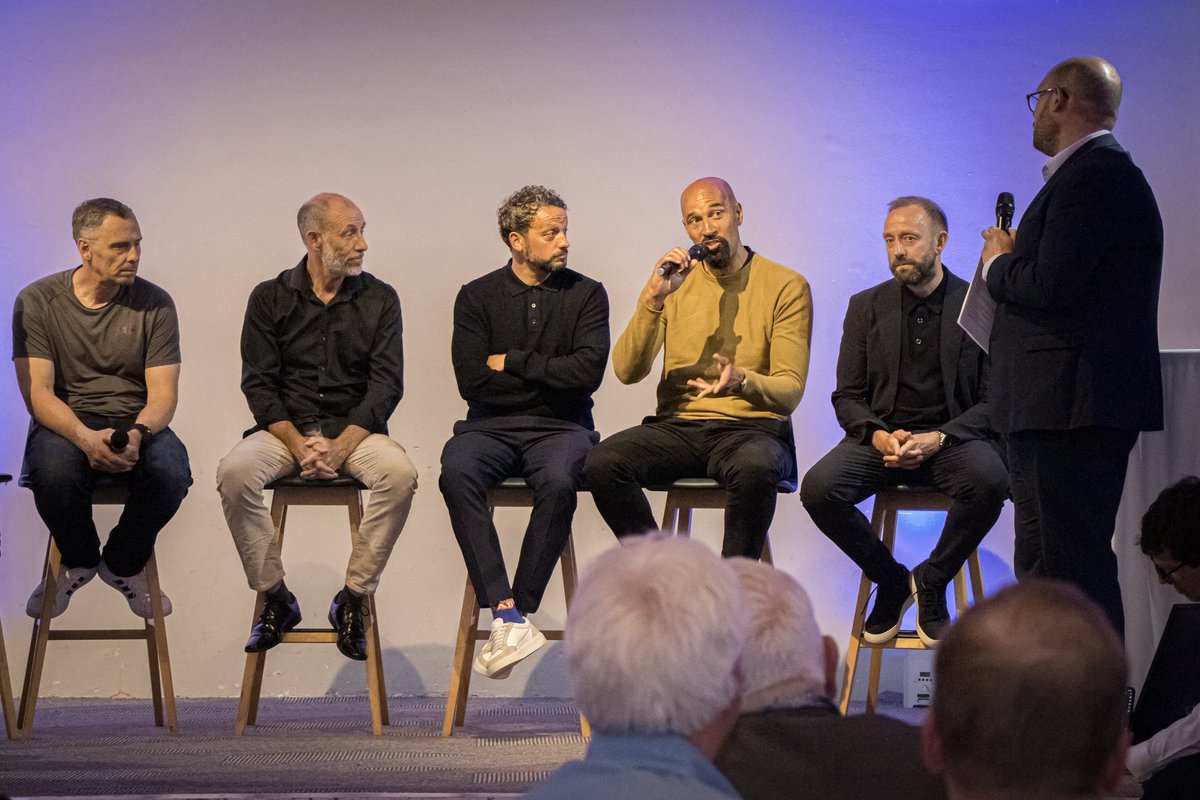 FreeKicks's tweet photo. helping create special football memories for young people and bringing us closer to honouring Tommy at London Road.

Huge thanks to Paul &amp; Ben for hosting, the Holiday Inn team for top‑class support, and the ex‑players who were pure gold all night.

A brilliant evening! #pufc https://t.co/mmUlnupVkq