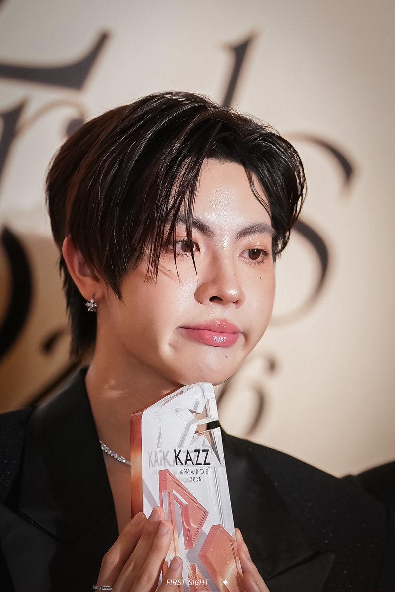 𝘍𝘐𝘙𝘚𝘛 𝘚𝘐𝘎𝘏𝘛── .✦ tweet media