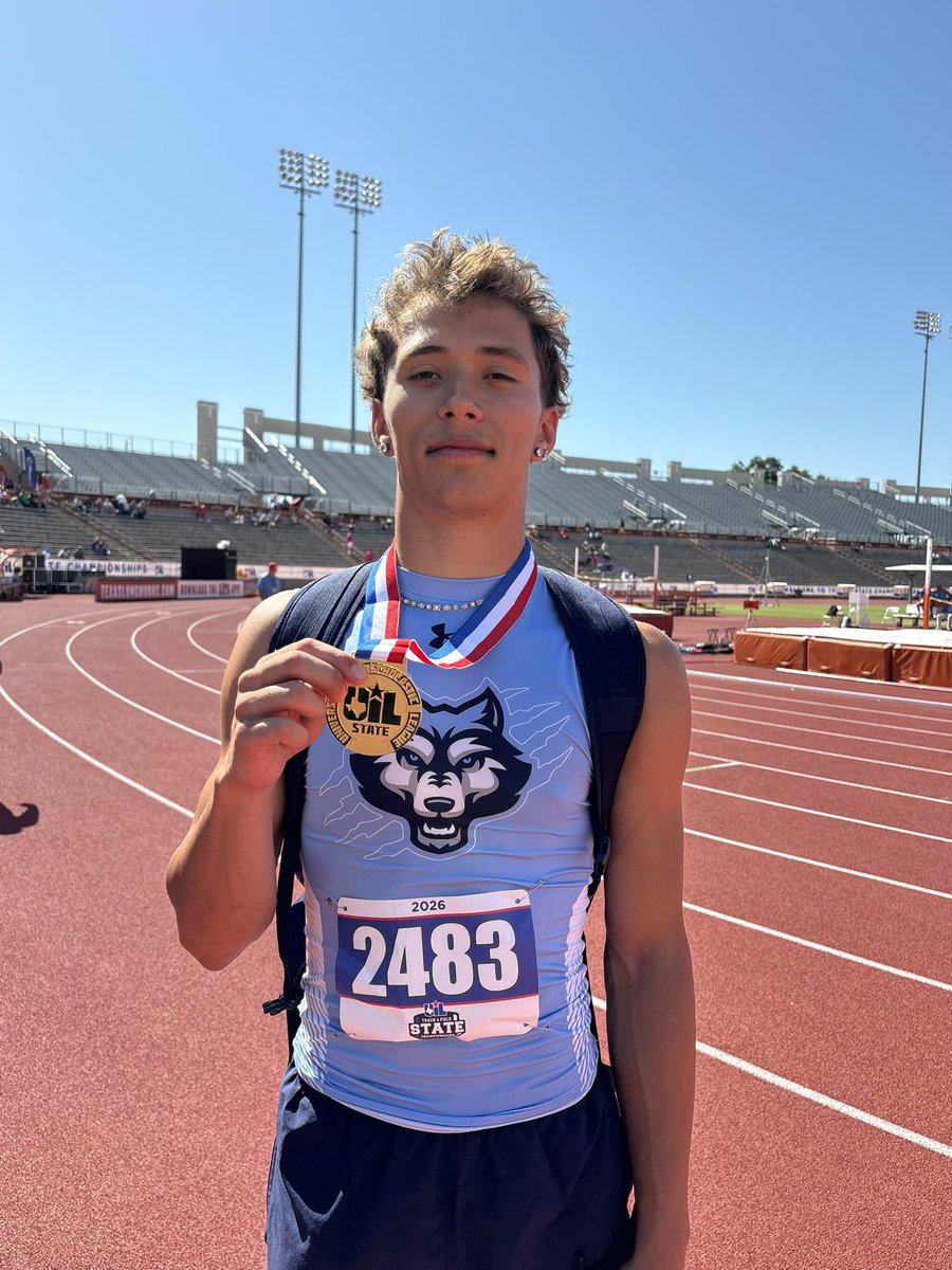 lancelahnert's tweet photo. West Plains has a history maker!
Senior Brycen Williams becomes the first at West Plains to win a gold medal at UIL state track and field meet. 
Williams cleared 6-7 in the 4A high jump.
Brycen is headed to Lubbock Christian 
@FBCoachCummings @SteveBergeski @CanyonAthDept https://t.co/RHrlim2ePA