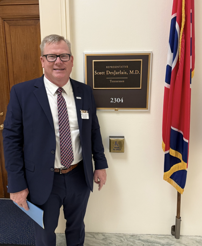 socma's tweet photo. Doug Wynn, SOCMA Board Member representing South Pittsburg, TN-based @colonialchem, met with @DesJarlaisTN04 to discuss the importance of regulatory certainty and advocate for policies that support continued investment in U.S. specialty chemical manufacturing. https://t.co/0mKWDvgoiL