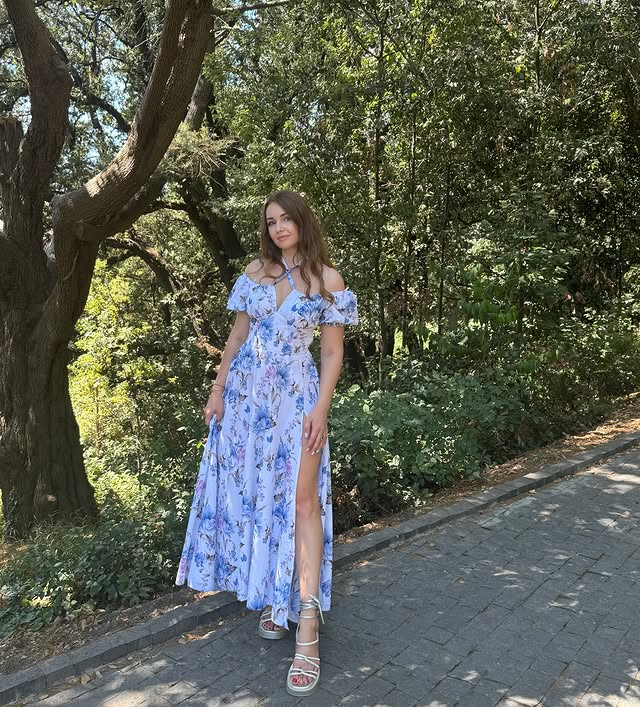 Isabella8100810's tweet photo. A quiet afternoon in Lincoln Park 🌿✨
Sometimes all I really need is sunshine, fresh air, beautiful trees, and a peaceful walk to remind me how important it is to slow down and enjoy life

Chicago can feel so busy sometimes, but moments like this make my heart feel calm again🤍 https://t.co/0l038hsZL7