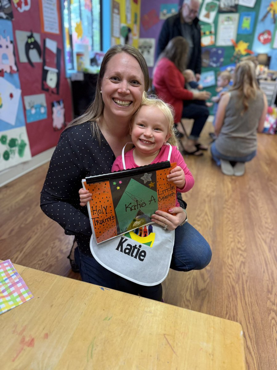 HTS_Eagles's tweet photo. The Preschool Art Show was full of proud smiles and amazing creativity! 🎨✨Our littlest eagles were so excited to show off all the artwork they created throughout the year. Each masterpiece reflected their hard work and growing confidence. We are love our little artists! https://t.co/oPwN62xbq8