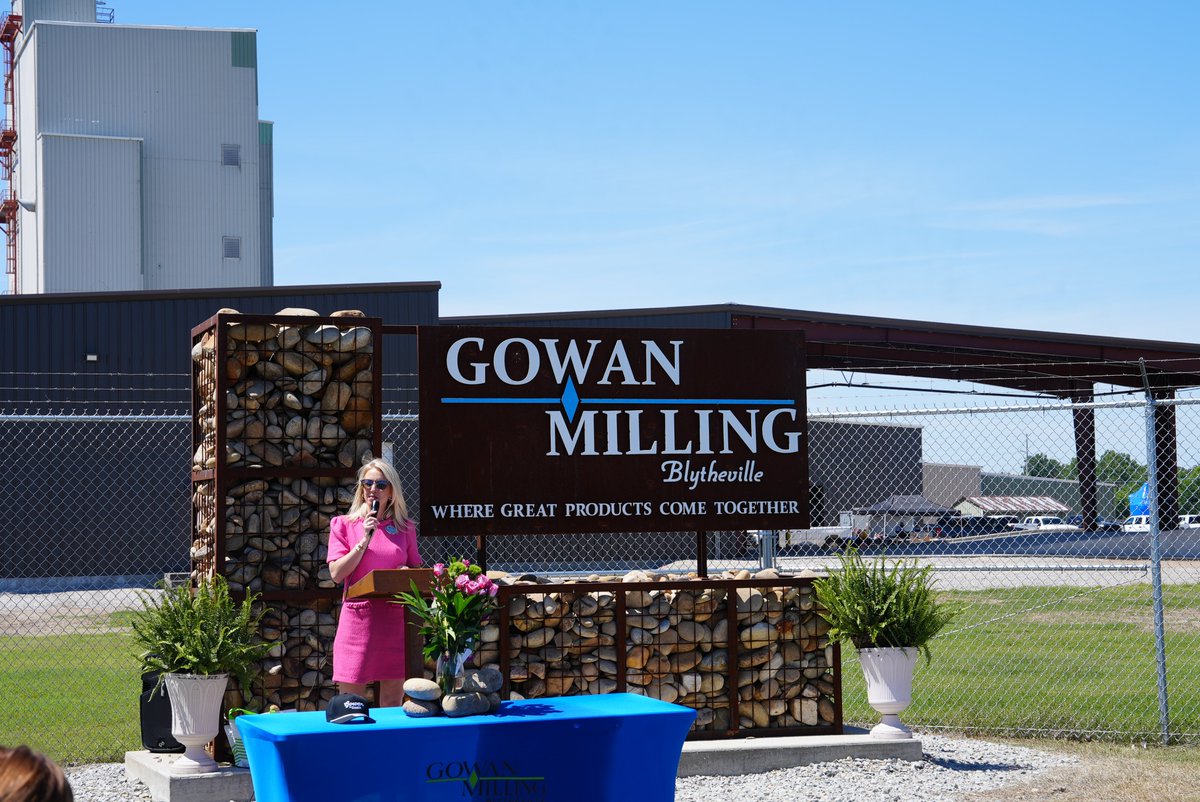 ArkansasEDC's tweet photo. Gowan Milling announced plans to expand its existing manufacturing facility in Blytheville, Arkansas. The company is investing more than $8.7 million as part of the expansion and expects to create 34 new jobs over the next five years. https://t.co/AyvfnssHQ1