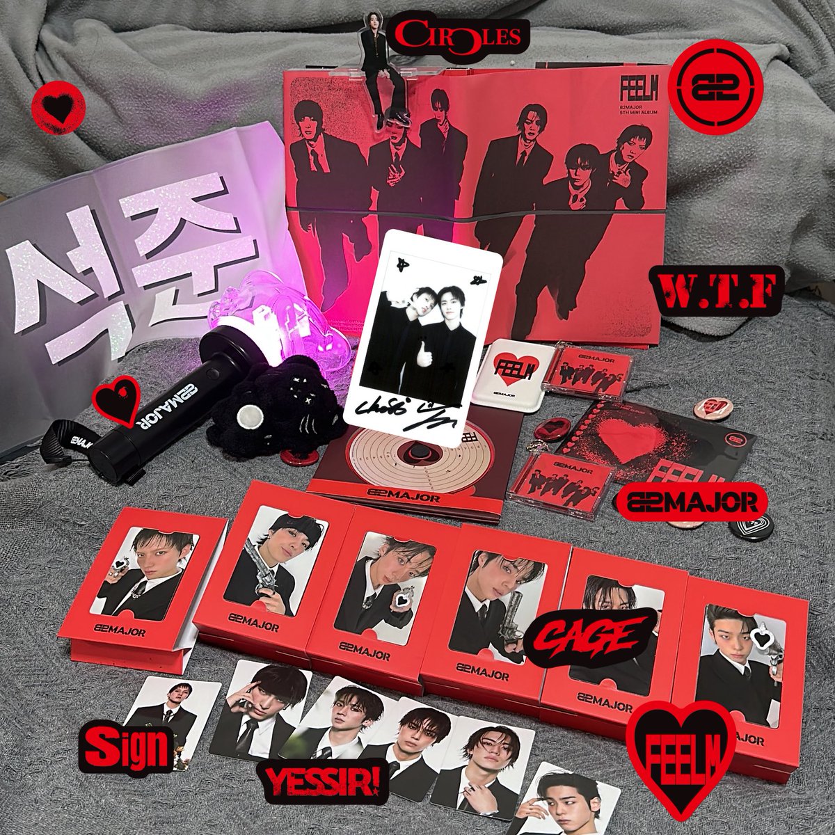 jjudoi's tweet photo. 진짜 계속 듣게 돼요!! 이번 앨범 수록곡들 다 너무 좋아요 !!!!!
FEELM YOU ARE THE BEST!!! ㅋㅋㅋㅋ 고마워요 에투메 ><!!

#POCAALBUM_FAVESHOT_with_82MAJOR
#82DE와_함께_tiki_taki_tak https://t.co/Yktxzjl3WS