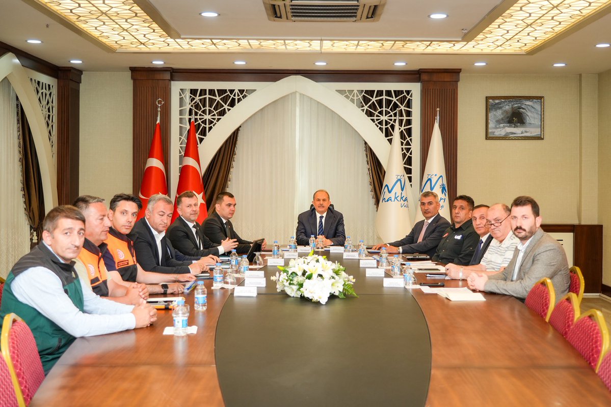 T.C. HAKKARİ VALİLİĞİ tweet media