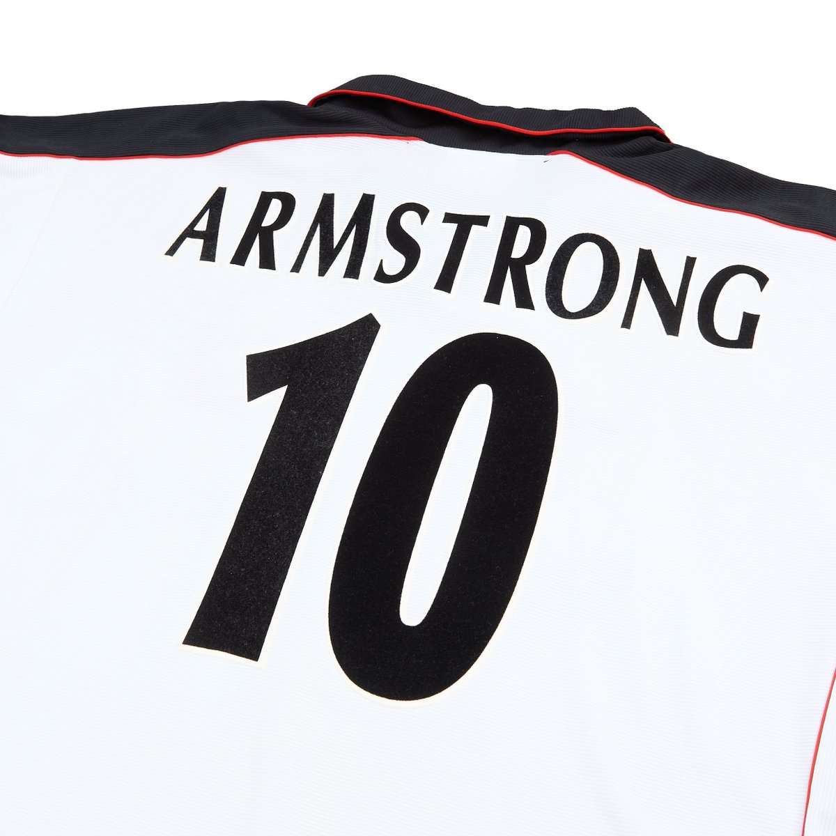 Classic Football Shirts tweet media