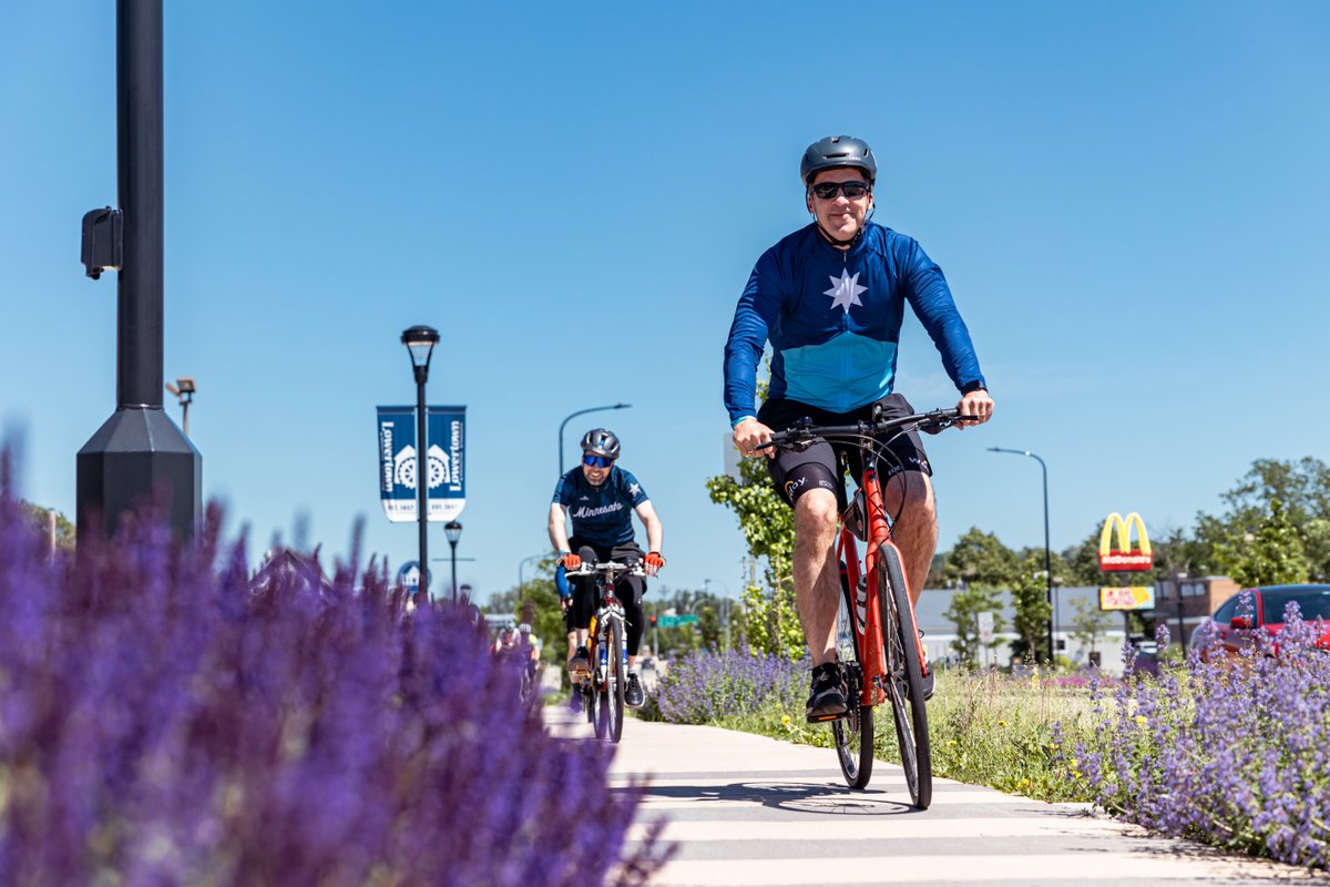 ExperienceRoch's tweet photo. Bike, explore, and meander through Rochester 🚴‍♂️🌳

The Med City Meander returns May 23 with routes for every experience level, live music, rest stops, an after party, and the new 50 Mile Rotary Ramble featuring scenic Southeast Minnesota views!☀️

Photo Credit: Zastrow &amp; Zastrow https://t.co/nX8veoyW8A