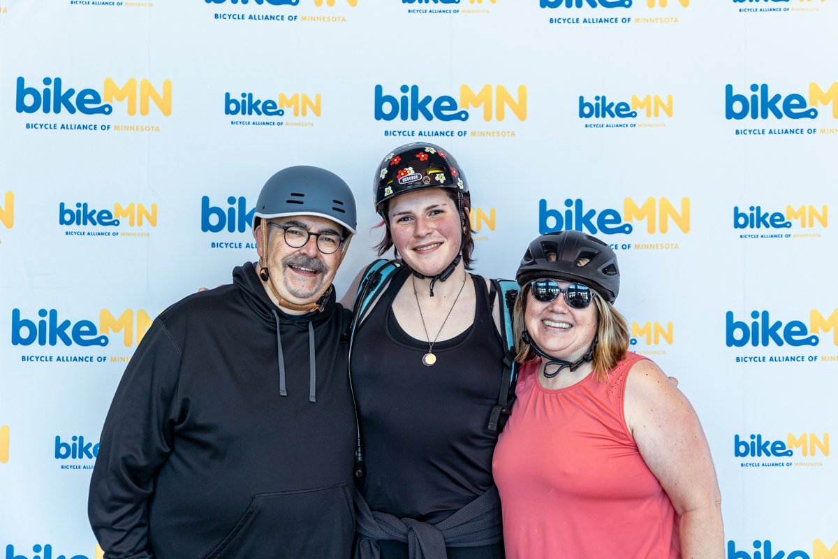 ExperienceRoch's tweet photo. Bike, explore, and meander through Rochester 🚴‍♂️🌳

The Med City Meander returns May 23 with routes for every experience level, live music, rest stops, an after party, and the new 50 Mile Rotary Ramble featuring scenic Southeast Minnesota views!☀️

Photo Credit: Zastrow &amp; Zastrow https://t.co/nX8veoyW8A