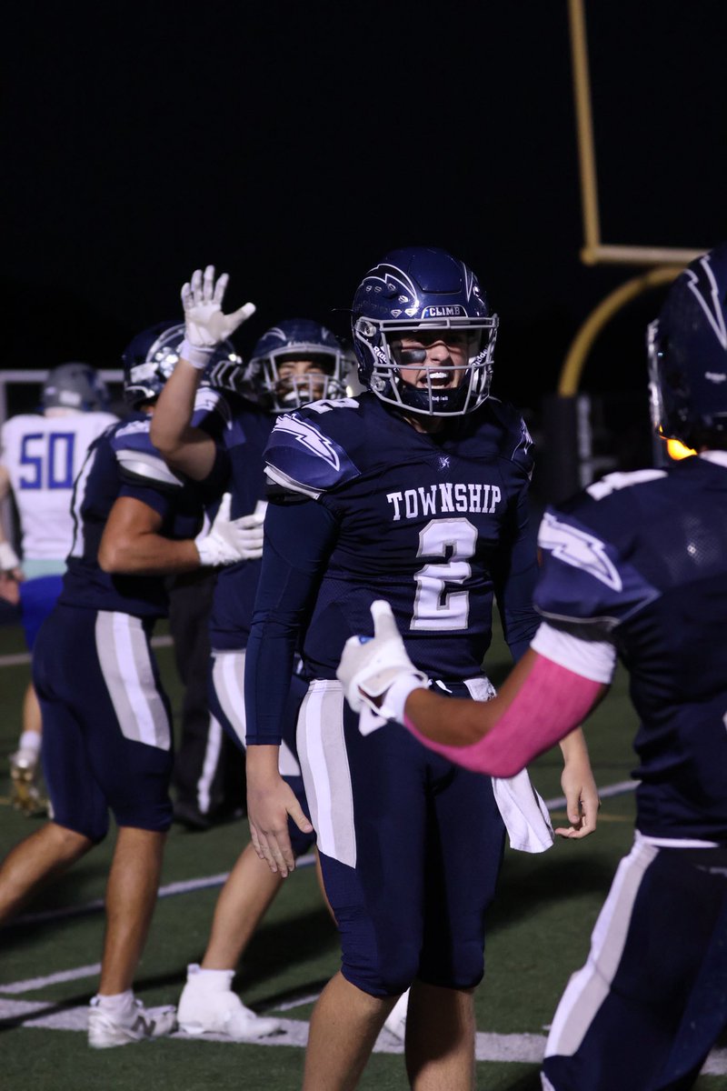 jack_kenneff's tweet photo. After great conversations with @mark_nofri and @PatEgan32 , I am truly excited to receive a scholarship offer to play Division 1 football AND baseball at Sacred Heart University!

@canes77 
@chadshenne 
@SVSQB 
@sacredheartufb 
@BrianDohn247 
@adamgorney 
@FTRreport https://t.co/I0e14Kt0QW