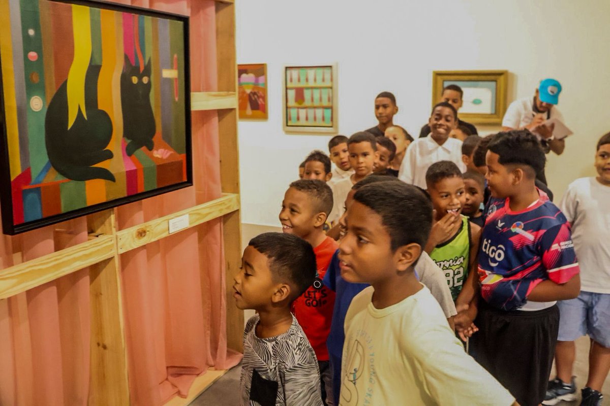 dipredpma's tweet photo. 🎨✨ Aprender y crear también es crecer. Niños y niñas de El Chorrillo, junto a @jcelchorrillo, vivieron una enriquecedora gira educativa con DIPRED en @mac_panama, explorando el arte y la cultura en espacios que inspiran. 🏛️💙 #DIPRED #EligeTuVida https://t.co/Xu7orRJet7