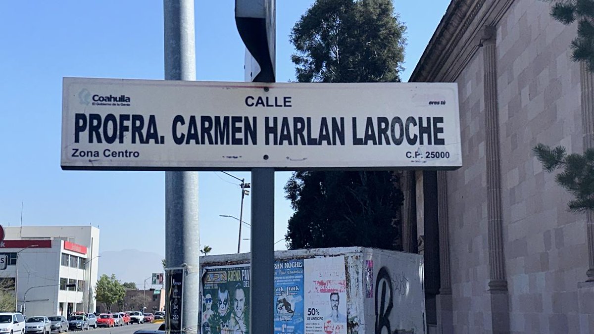 MuseoPresidente's tweet photo. 14 de mayo de 1909.- Nace en #Saltillo, #Coahuila, Carmen Harlan Laroche, quien destacaría por sus facultades artísticas en la pintura y la música. Instaló una academia de piano que formó a generaciones de concertistas. Una calle en su ciudad natal lleva su nombre. https://t.co/11mwUZzHty