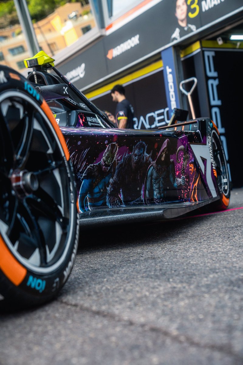 KiroRaceCo's tweet photo. The power of Grayskull has entered the paddock ⚡️

#MonacoEPrix #FormulaE https://t.co/ufLILPRzCo