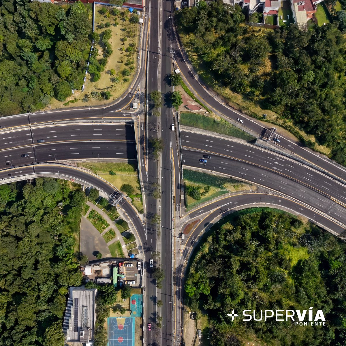 Aleatica_Global's tweet photo. #ConoceAleatica 🇲🇽 | @Supervia_CDMX 🚗​
​
Una vía que contribuye a la movilidad en la Ciudad de México. https://t.co/TFR00B9zhE