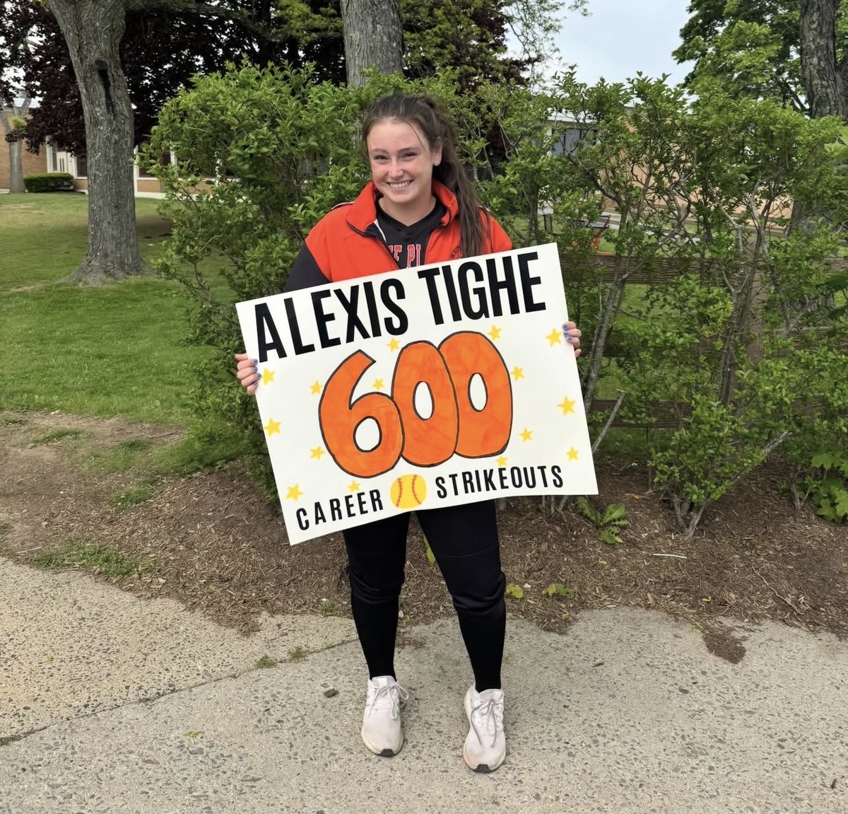 wpvsoftball's tweet photo. Another milestone reached by @alexistighe2027 Reaching 600 career strikeouts!!! Absolutely amazing!! Congratulations!! @LoHud_Debbie @KDJmedia1 @wplainsschools https://t.co/SNkdkaux7n