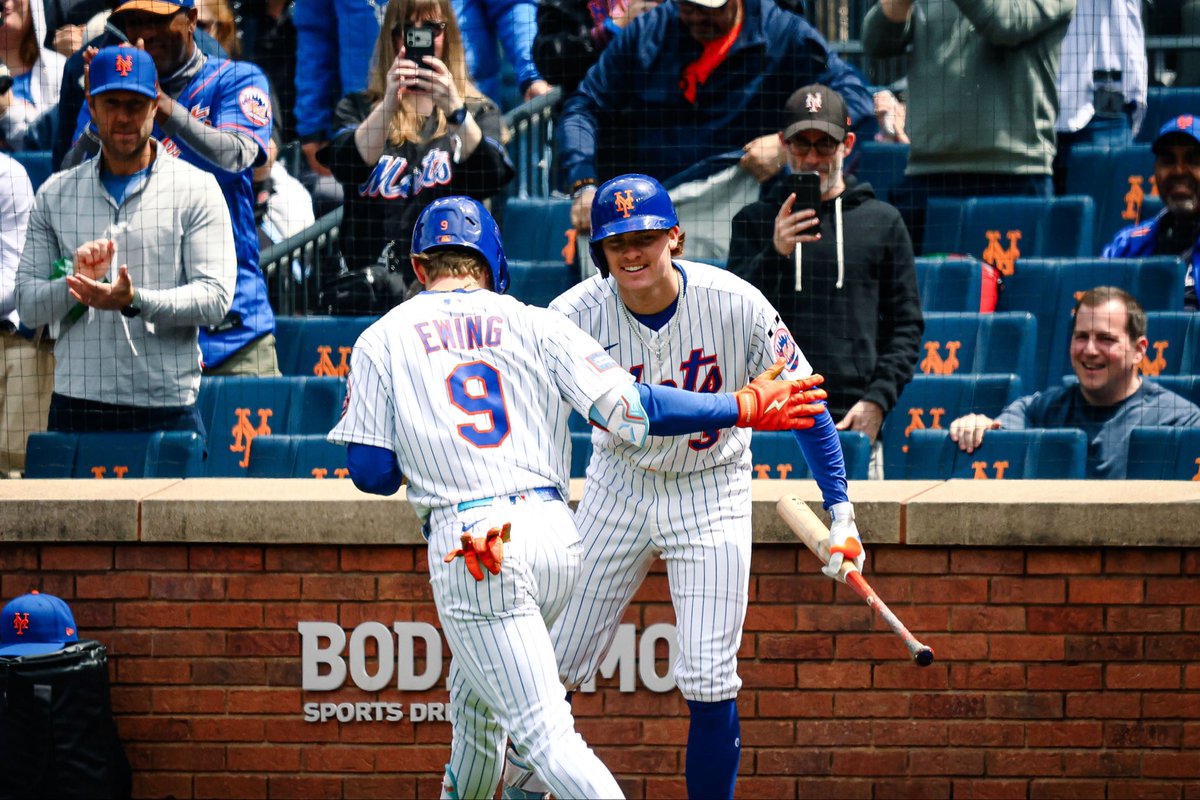 Metsmerized's tweet photo. A.J. Ewing’s first career homer through the lens of @_BertoCarlo 📸🍎 https://t.co/2yFVH8SiDi