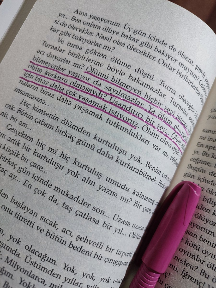 Beyuzar's tweet photo. Yaşar Kemal'i okumak. https://t.co/84bVhUzub9