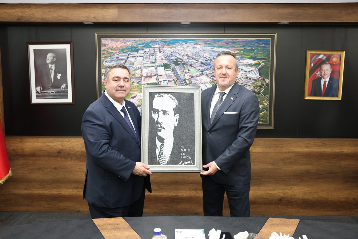 MUSIADDenizli's tweet photo. MÜSİAD Denizli Şube Başkanımız Engin Boyacı ve Yönetim Kurulu Üyelerimiz ile birlikte, Denizli Organize Sanayi Bölgesi Yönetim Kurulu Başkanlığı görevine seçilen Sayın Selim Yaymanoğlu ve Yönetimine hayırlı olsun ziyaretinde bulunduk. https://t.co/2S4bj5TQ92