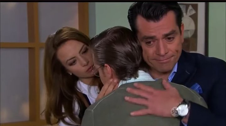 Ana Leal tweet media