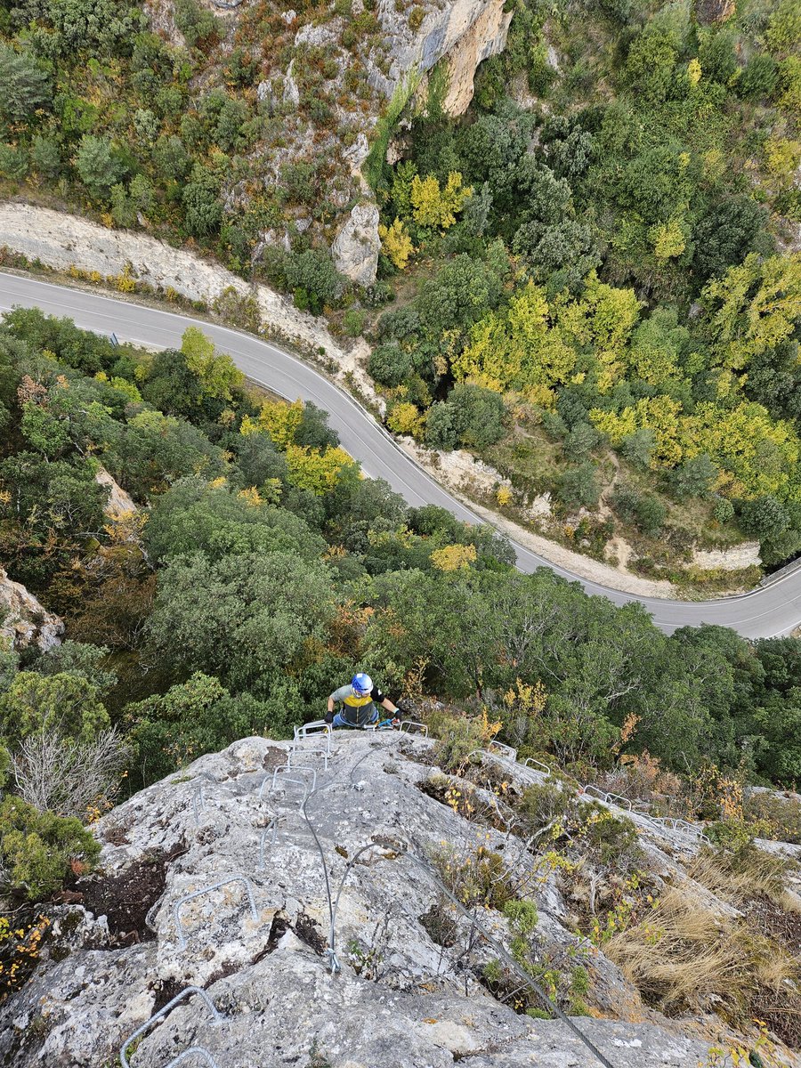 AlFiloInfngible's tweet photo. Un mosaico de matices 🧩

📍VF de Tobera

#VF https://t.co/2gFr7YimF4