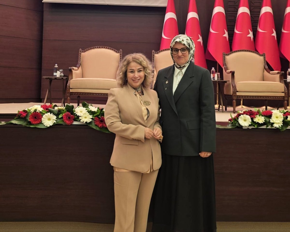 togemder's tweet photo. Cumhurbaşkanı Yardımcımız Sayın Cevdet YILMAZ’ın teşrifleriyle gerçekleştirilen “Türkiye Yüzyılı Perspektifinde Aile ve Nüfus Politikaları II: Yaşlı Bakım Modelleri Çalıştayı”na derneğimizi temsilen Yönetim Kurulu Üyelerimiz Esma Kaan Yıldız ve Pakize Mutlu Aydemir katılım sağladı.