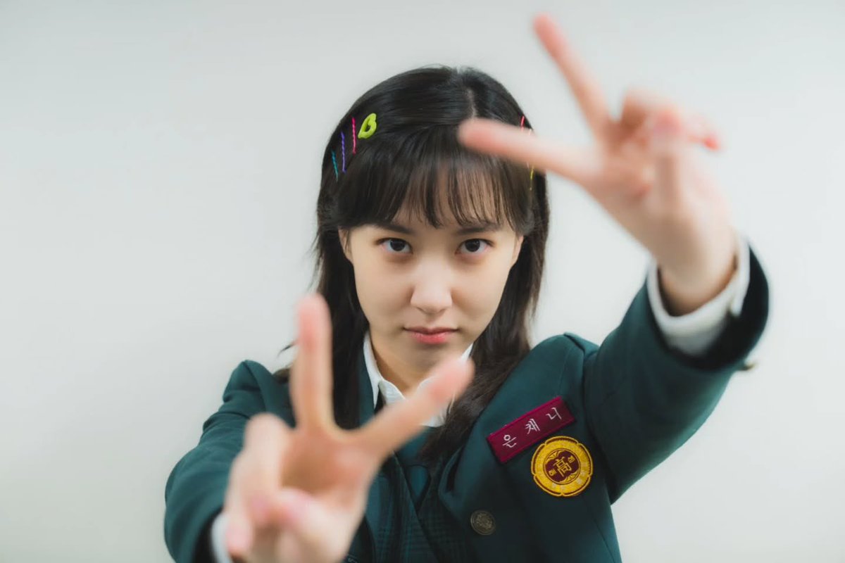 eunbinleehwi's tweet photo. 교복진짜 잘어울려 😍 https://t.co/wg5YopdW4t