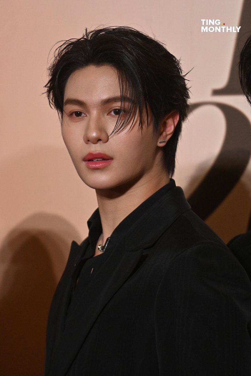 เดือนนี้ติ่งไหน! tweet media