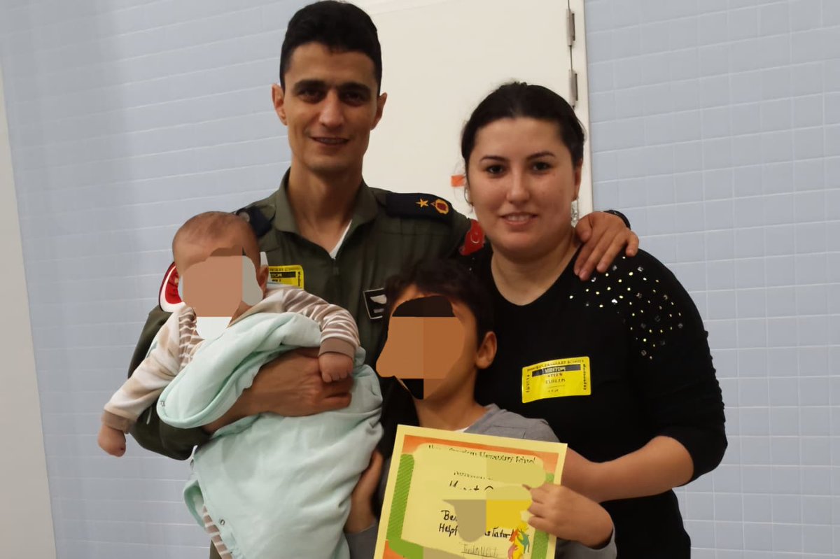 Kadininn_Sesi's tweet photo. MS hastası Mehmet Gürler, ATK tarafından verilen iki ayrı "infaz erteleme" raporuna rağmen tahliye edilmiyor.

Gürler'in eşi, "Eşim desteksiz yürüyemiyor. İki gözünde de görme kaybı var. Eşimin tahliyesini istiyorum" diyor.

@adalet_bakanlik
#SonSözAİHMden
#KadınınSesi https://t.co/i4ZmHKQfDp