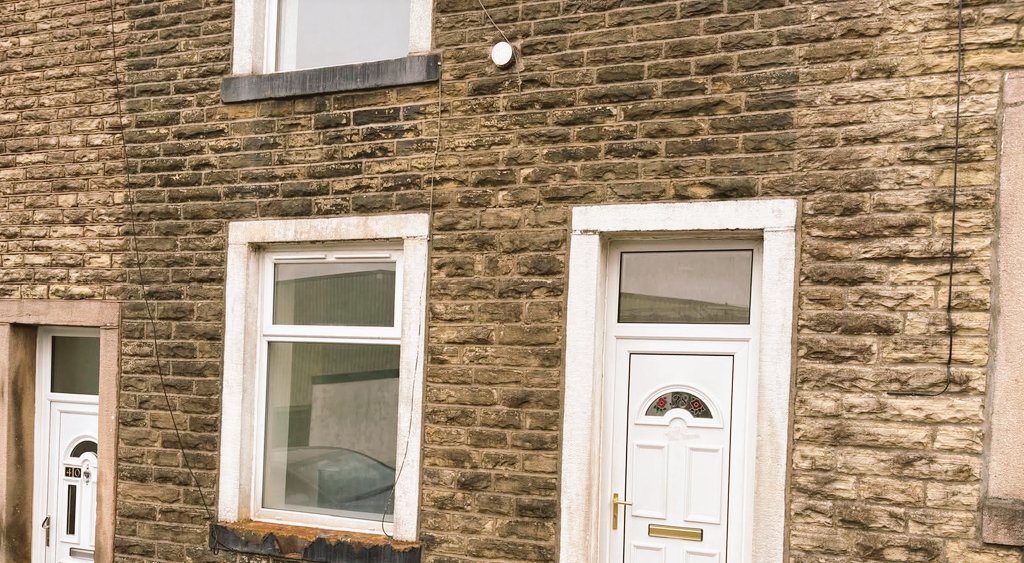 LisaSnugglybun's tweet photo. I haven't even put it on here yet just realised but I've moved house 
This is my house which I'm still unpacking things into https://t.co/Ra6TDRvWqr