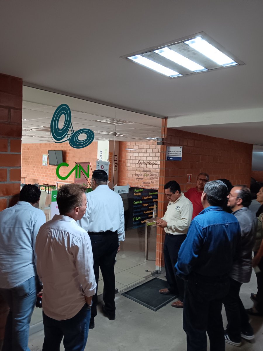 FCAeI's tweet photo. PARA QUE ESTES INFORMADO

FCAeI UAEM 📷

El pasado lunes 04 de mayo del presente año, autoridades de la Facultad de Contaduría, Administración e Informática UAEM realizaron un recorrido por las instalaciones de la facultad con el objetivo de verificar el estado de los espacios. https://t.co/dTtNwfSgNq